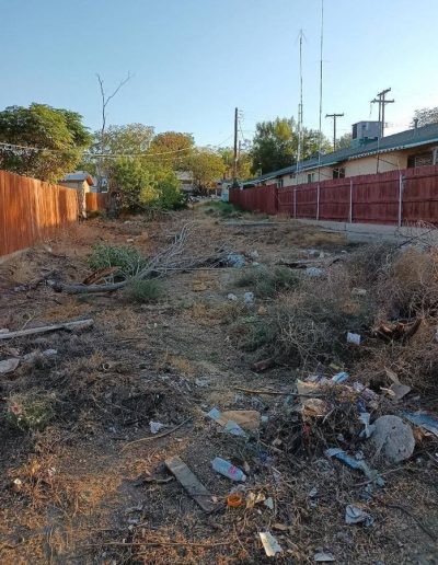 property trash removal in Bakersfield california